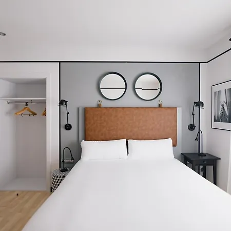 Alojamento de Acomodação e Pequeno-almoço The Little Corner 4*