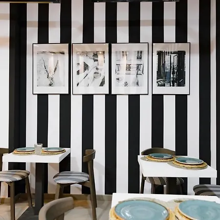 فندق مبيت وإفطار The Little Corner فالنسيا