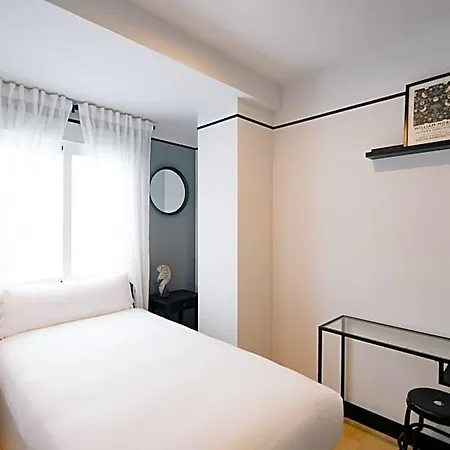 The Little Corner Oda ve Kahvaltı 4*