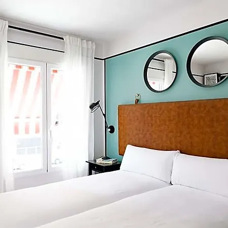 The Little Corner 4* Valensiya