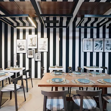 The Little Corner 4* Βαλένθια